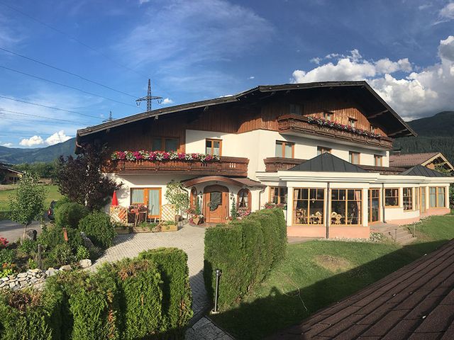 Familienbauernhof Hanslhof-Pension Oberschneider
